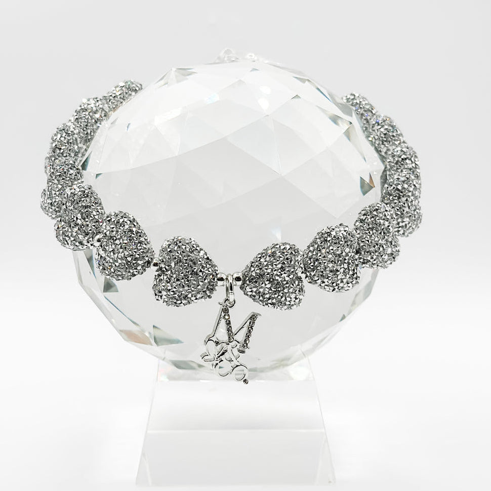 SIGNATURE ROMANCE: SHINING KNIGHT NECKLACE